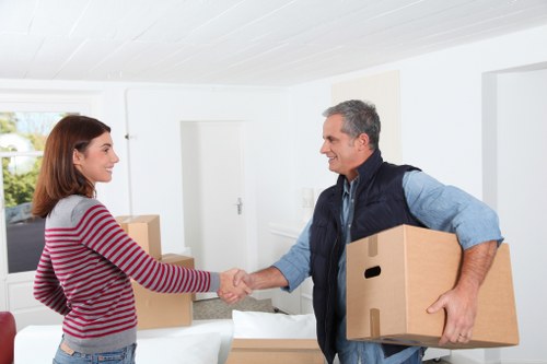 Booking and payment terms for a UK moving service