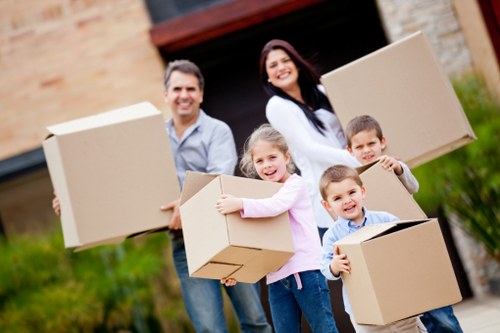 Flexible moving service in Chiswick for homes and small businesses