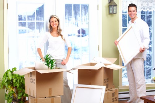 Local removals service navigating a Chiswick street for a fast relocation